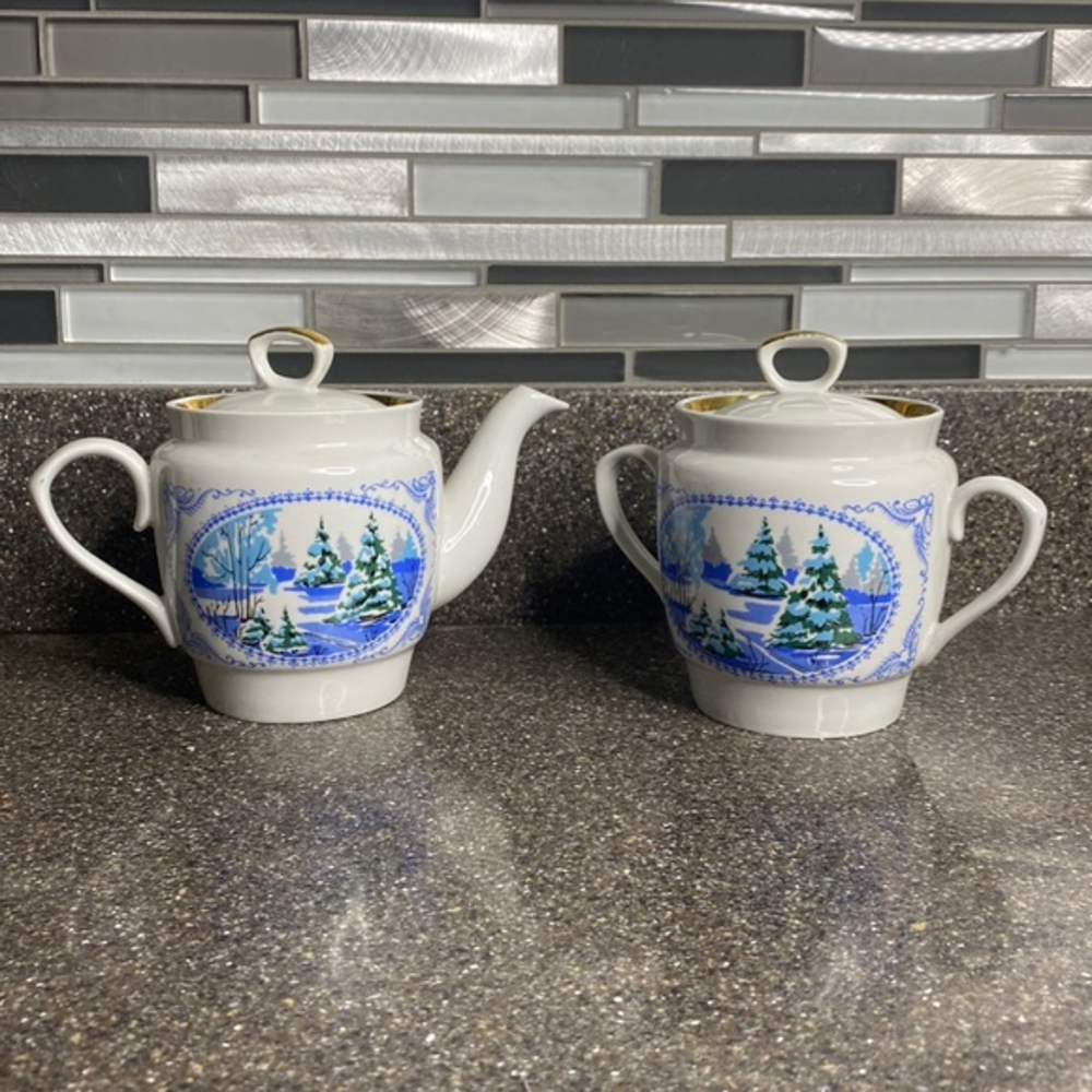 Vintage Sugar Bowl with‎ lid & Teapot